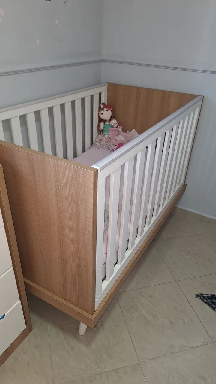 Berço que vira cama