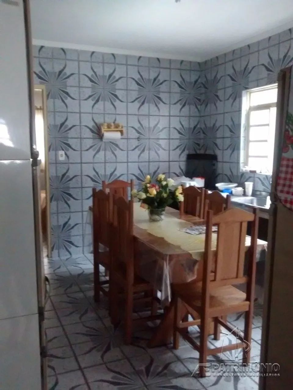 CASA,2 Dormitorio(s) bairro Eden