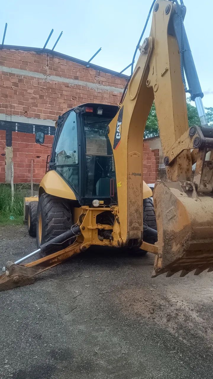 Retroescavadeira Caterpillar 416e 2014 - Foto 4