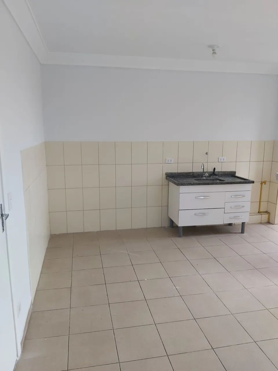 Aluga-se Apartamento sem vaga de garagem 