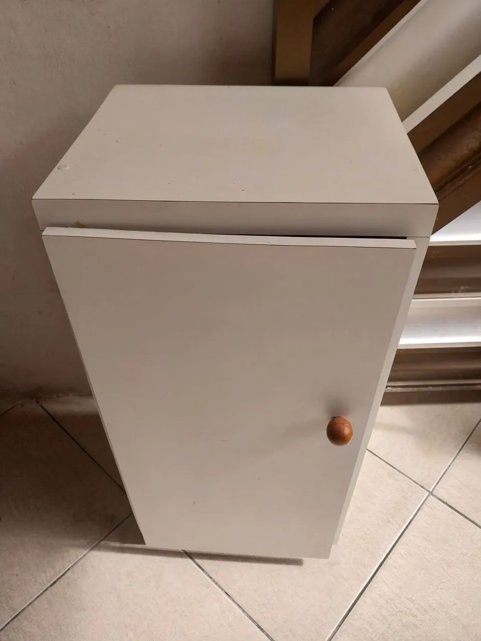  vendo armário de cozinha   madeira maciça 