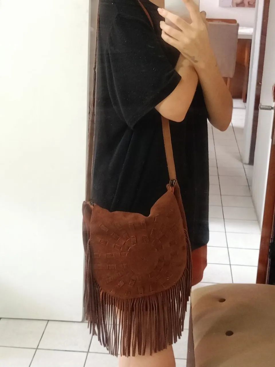 Bolsa franjas camurça 