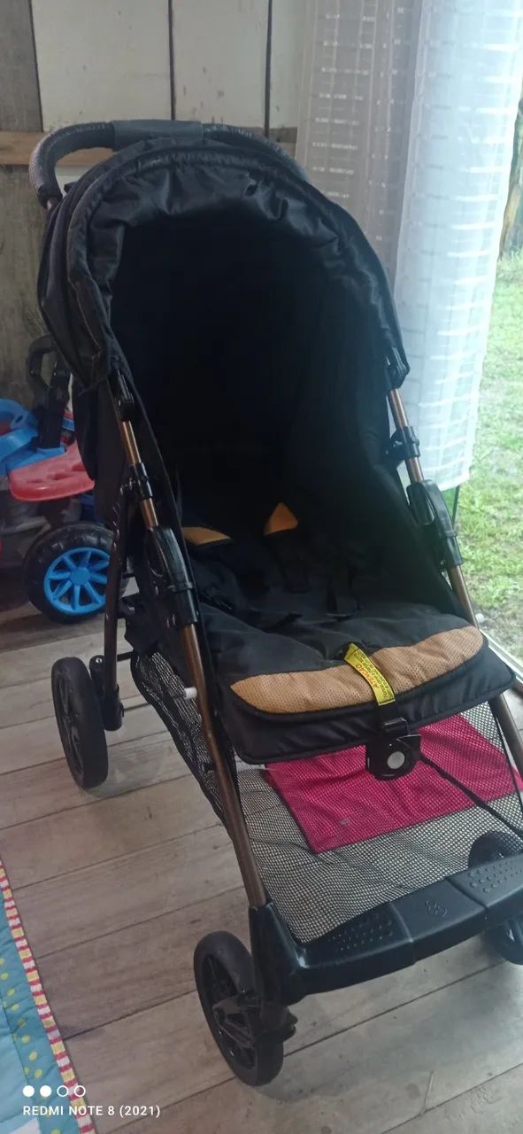 Carrinho de Bebê Galzerano Preto e Bronze -  com Porta-Copo!