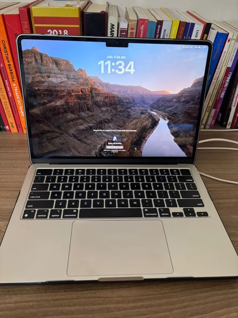 MacBook Air M2 (16GB RAM / 1TB SSD) + Kit Magic Apple - Impecável!
