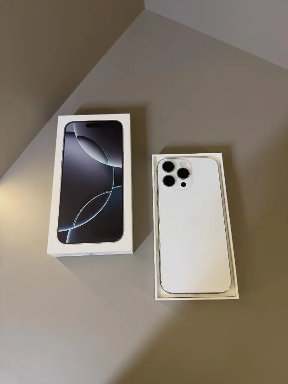 iPhone 16 pro  - Foto 3