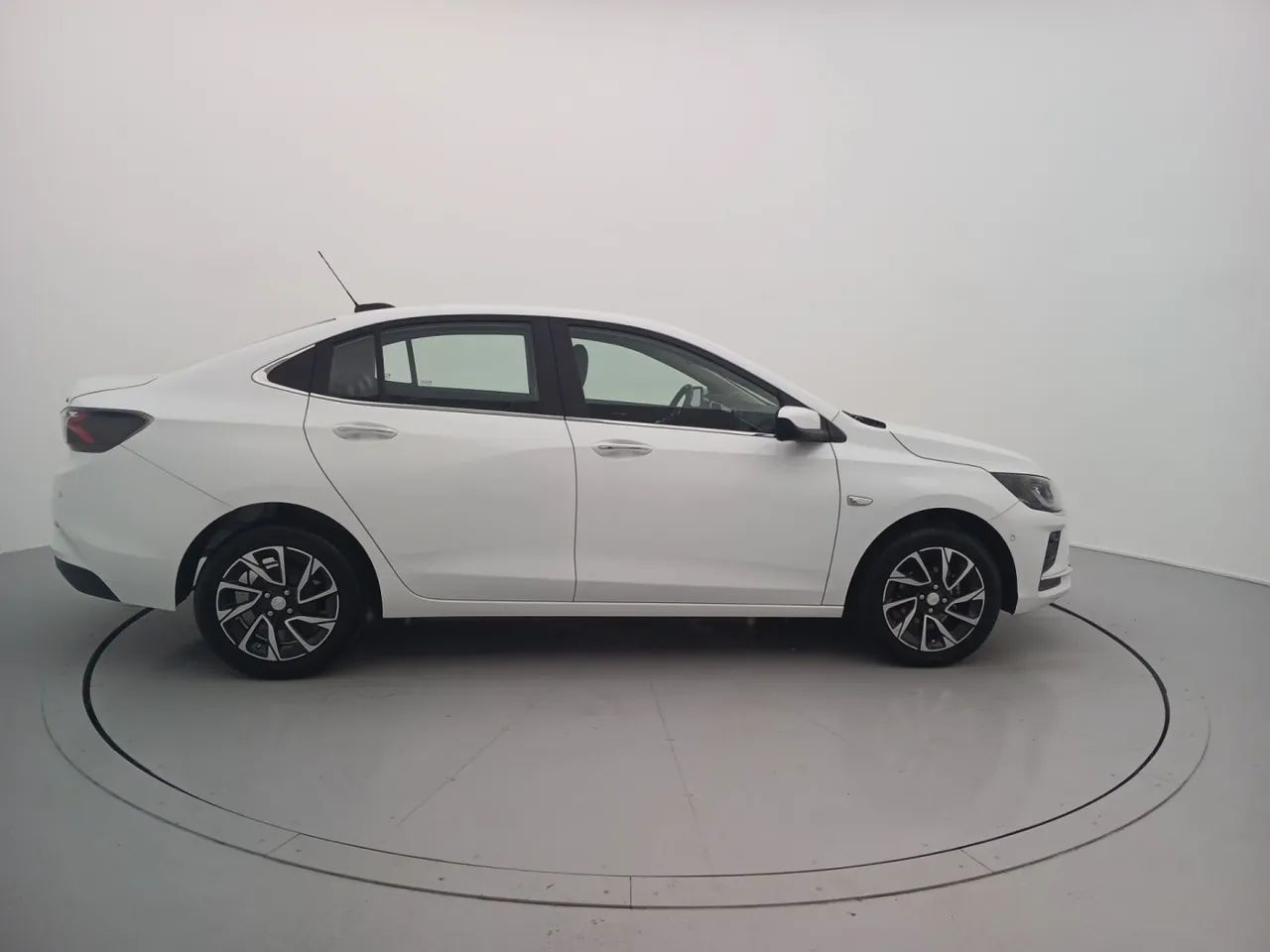 Chevrolet Onix Sedan Plus Premier 1.0 12V TB Flex Aut. 4P, foto 6 de 18