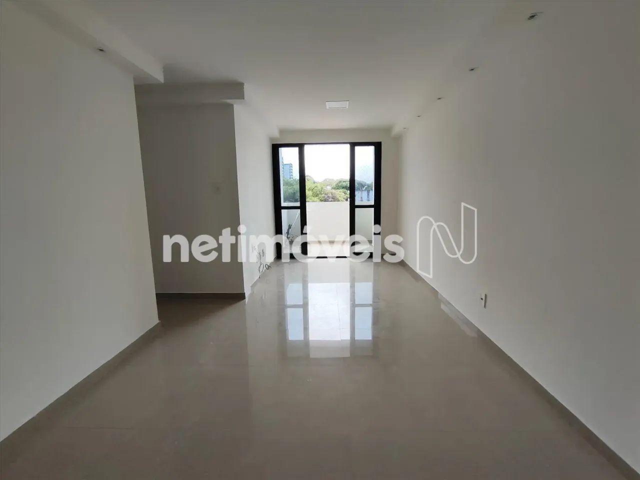 EXCELENTE APARTAMENTO 2 QUARTOS NO CABULA - Foto 2