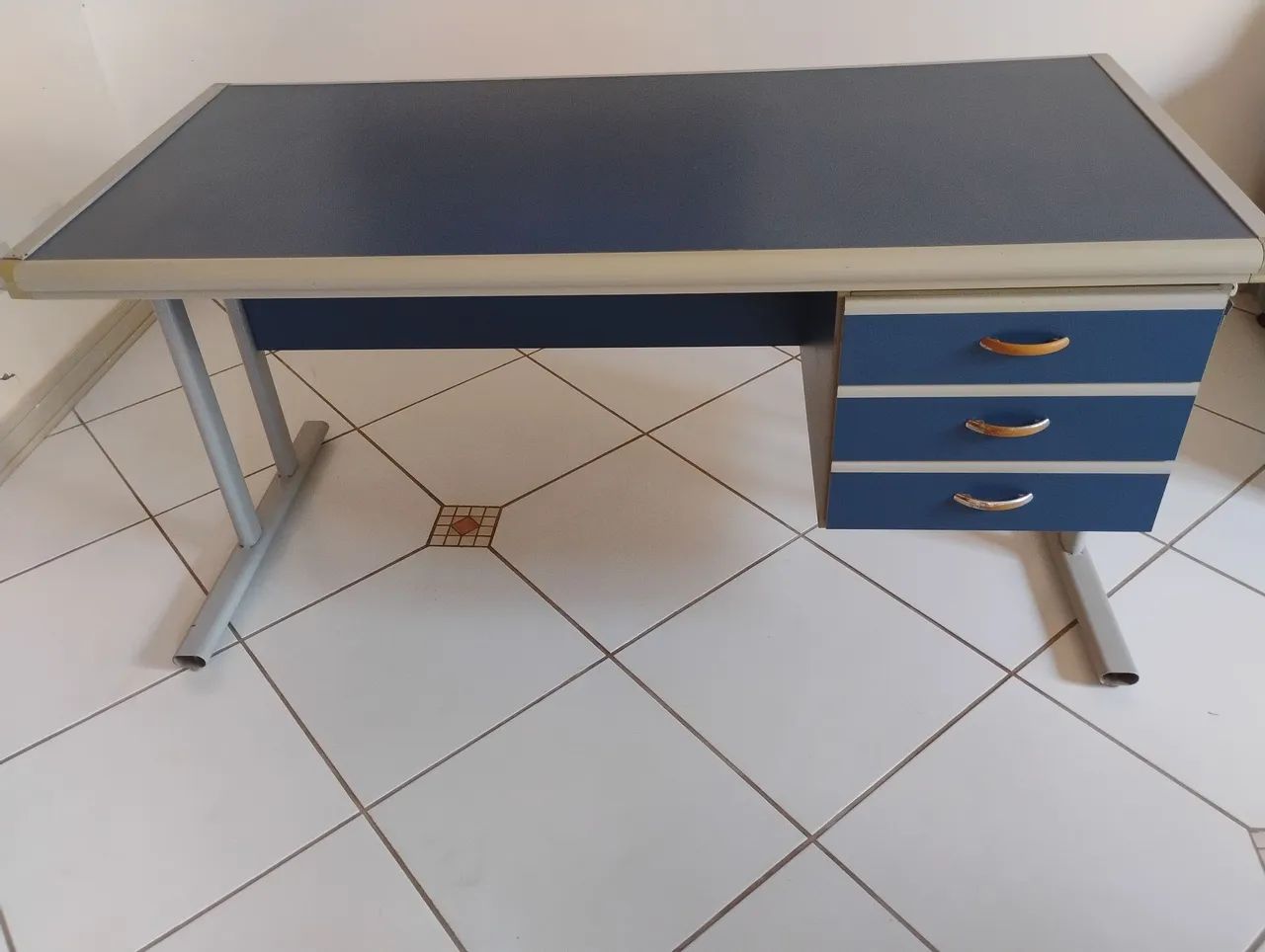 Mesa para escritório ou estudos - Foto 5