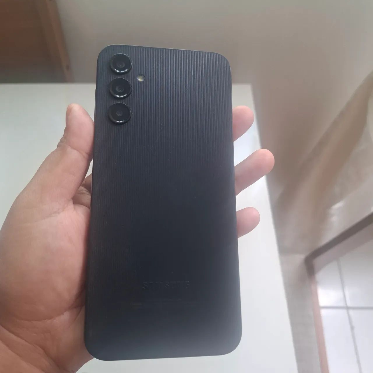 Vendo Samsung A14 - Foto 2