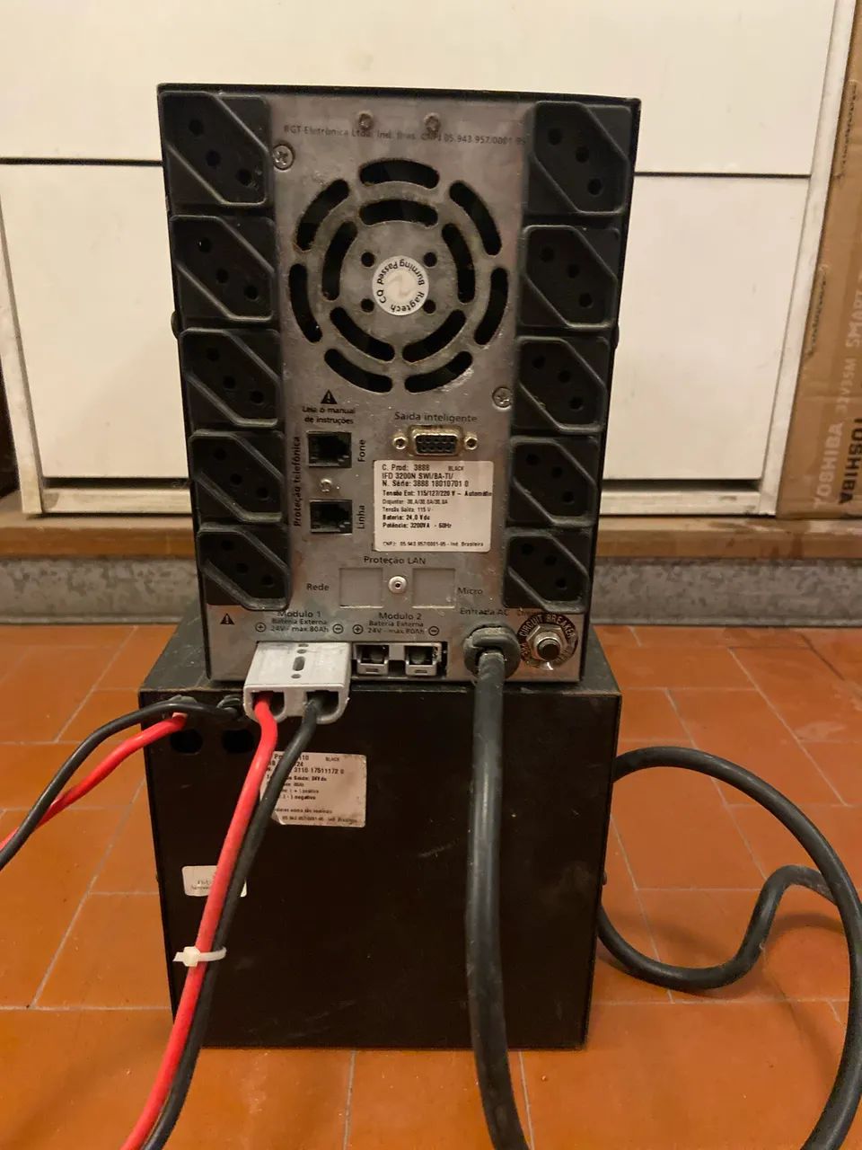Nobreak 3200va com modulo d bateria  - Foto 2