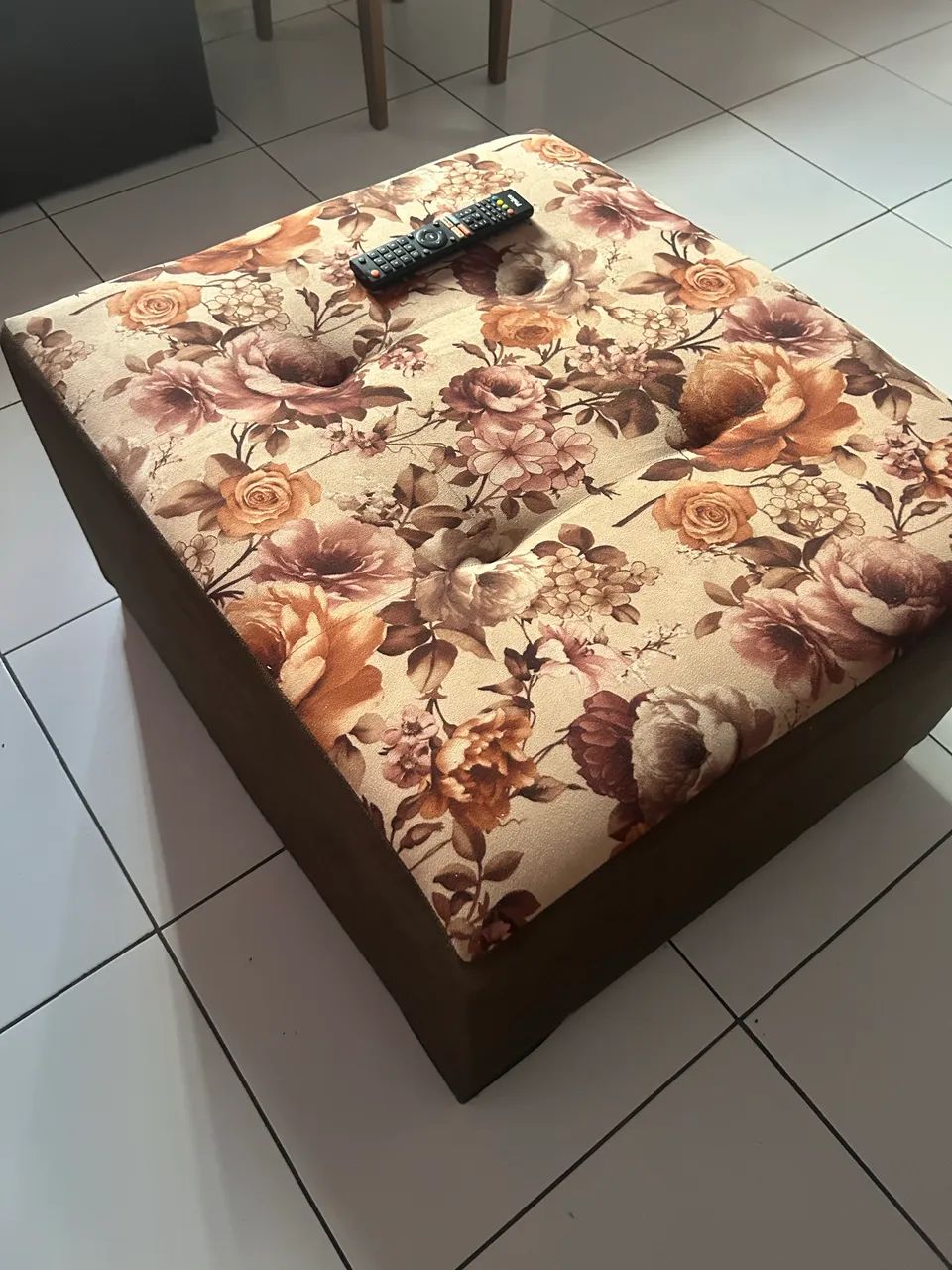 Vendo esse sofá semi novo  - Foto 3