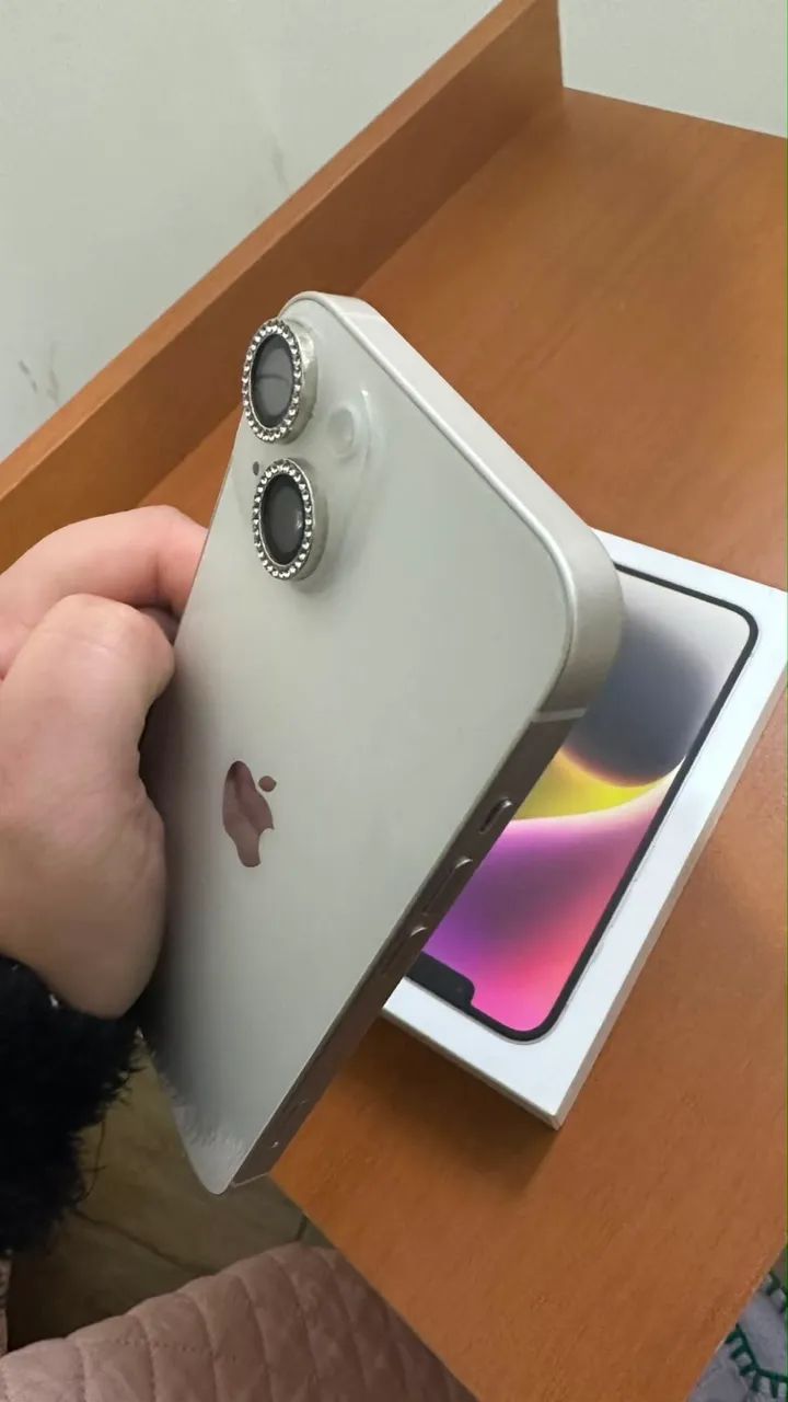 iPhone 14 branco - Saúde da bateria 97%