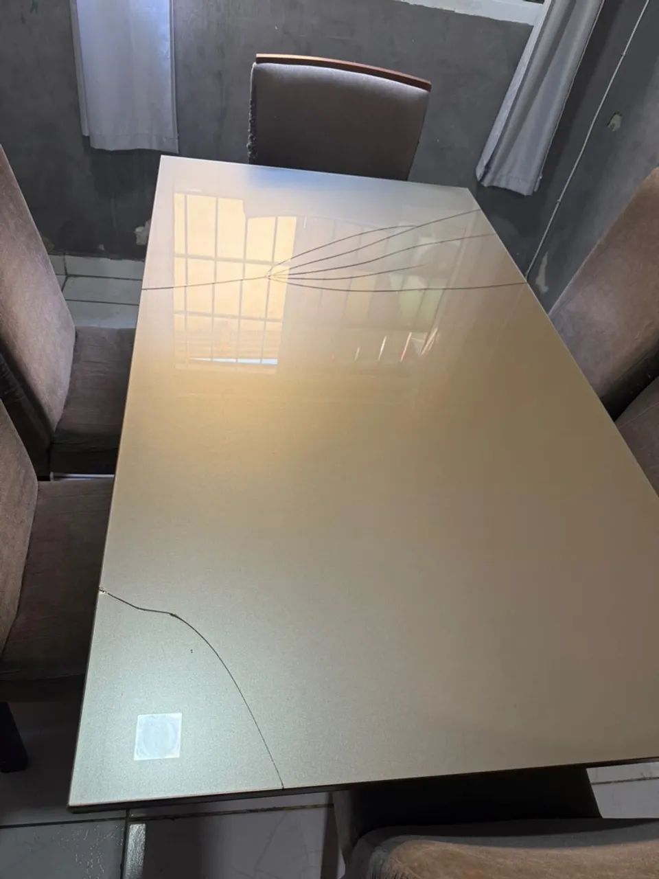 Vendo mesa de 6 lugares  - Foto 2