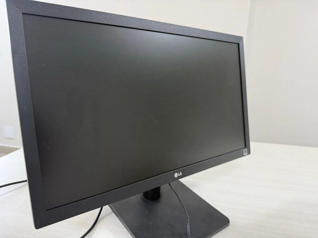 Monitor LG 19 