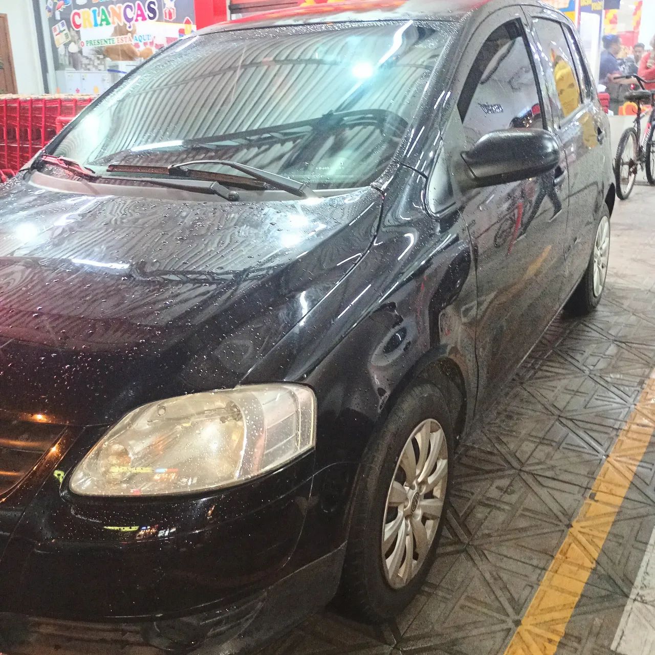 Volkswagen Fox Plus 1.0mi/ 1.0mi Total Flex 8V 4P 2009 - Foto 2