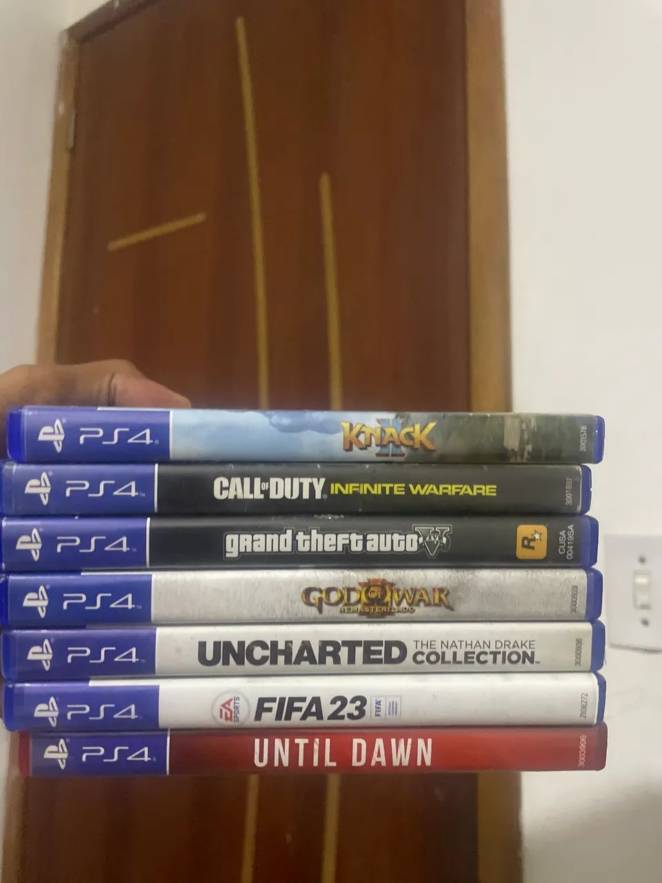 PS4 SLIM 1TB - Foto 4