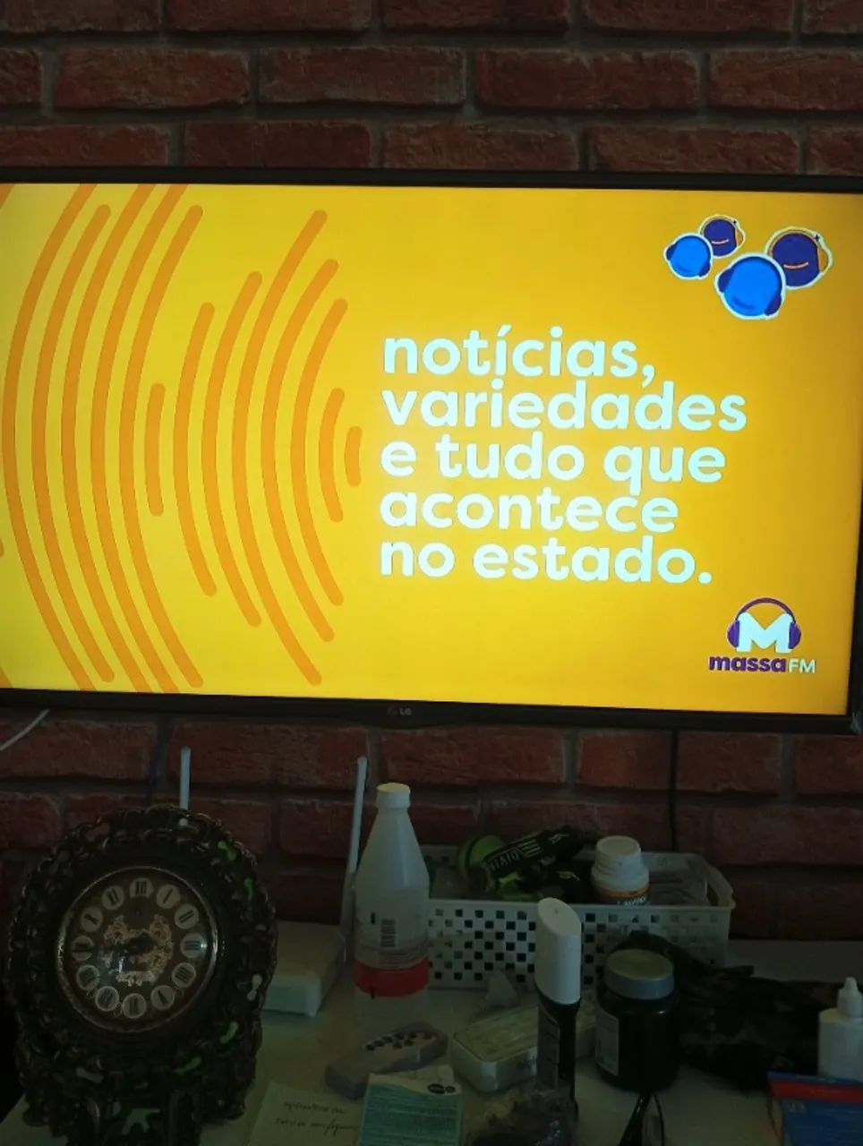 Tv LG 42 Polegadas barato vai com suporte  - Foto 2