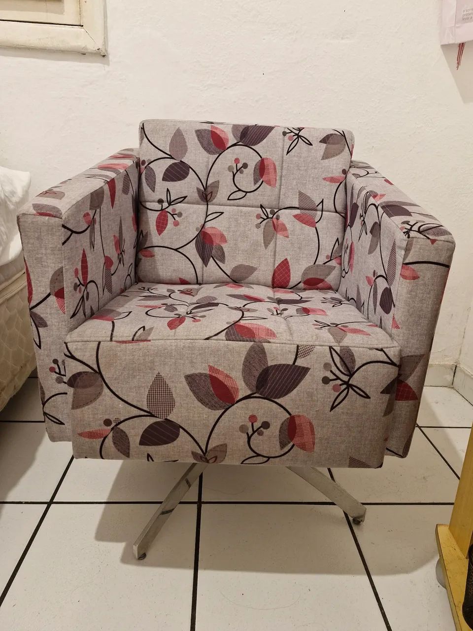 Poltrona giratória 