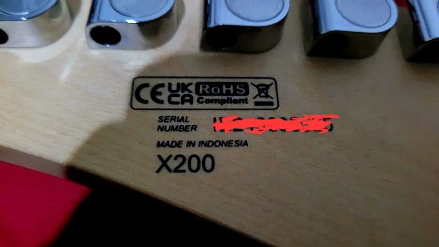 Guitarra Elétrica Cort X200 Sv Prata Em Estado De Nova - Foto 5