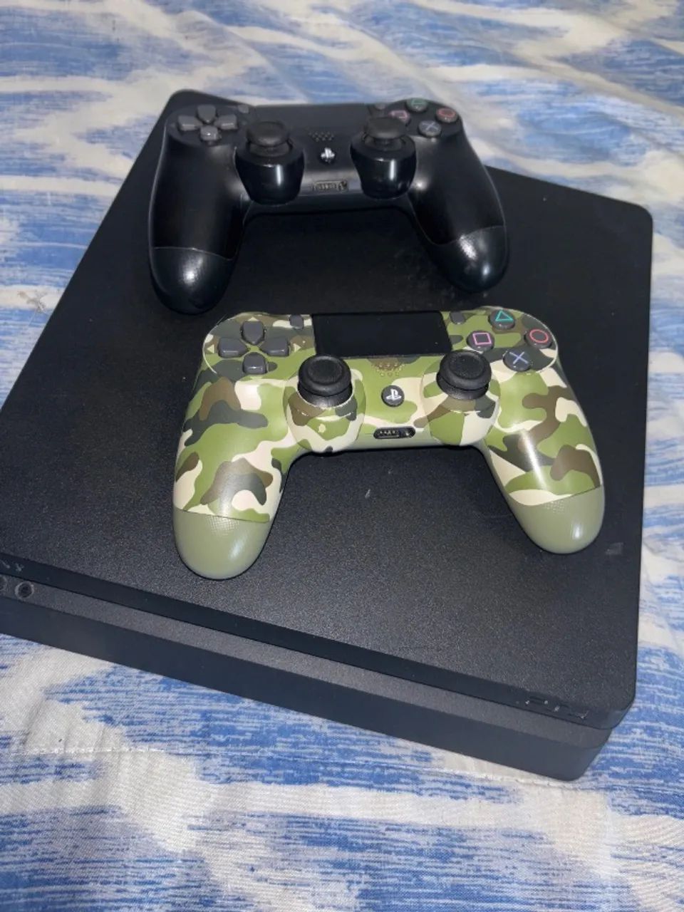 PS4 1TB - Foto 4