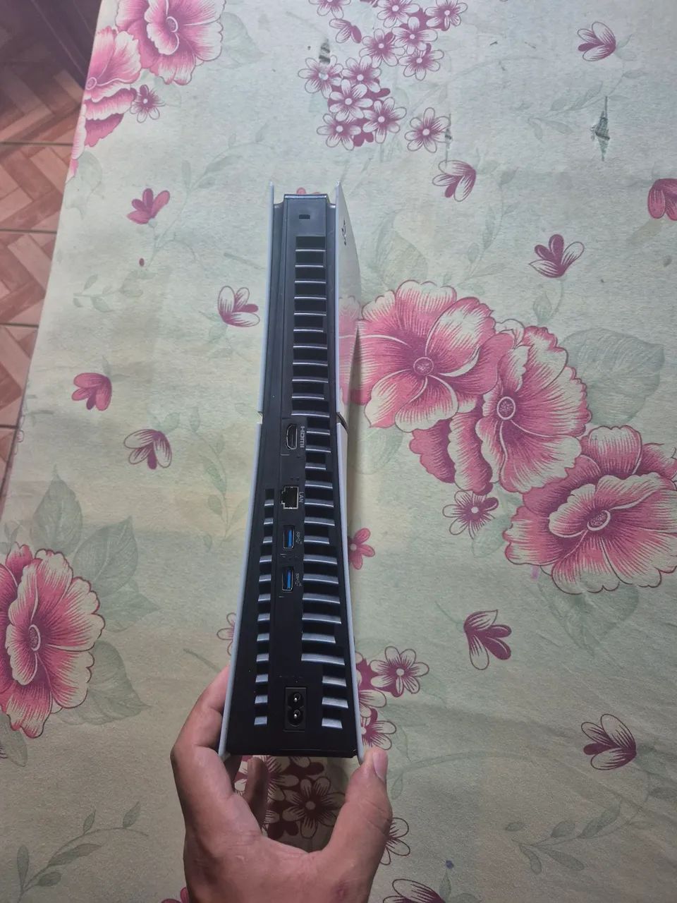 VENDO PS5 SLIM COM 2 CONTROLE  - Foto 4