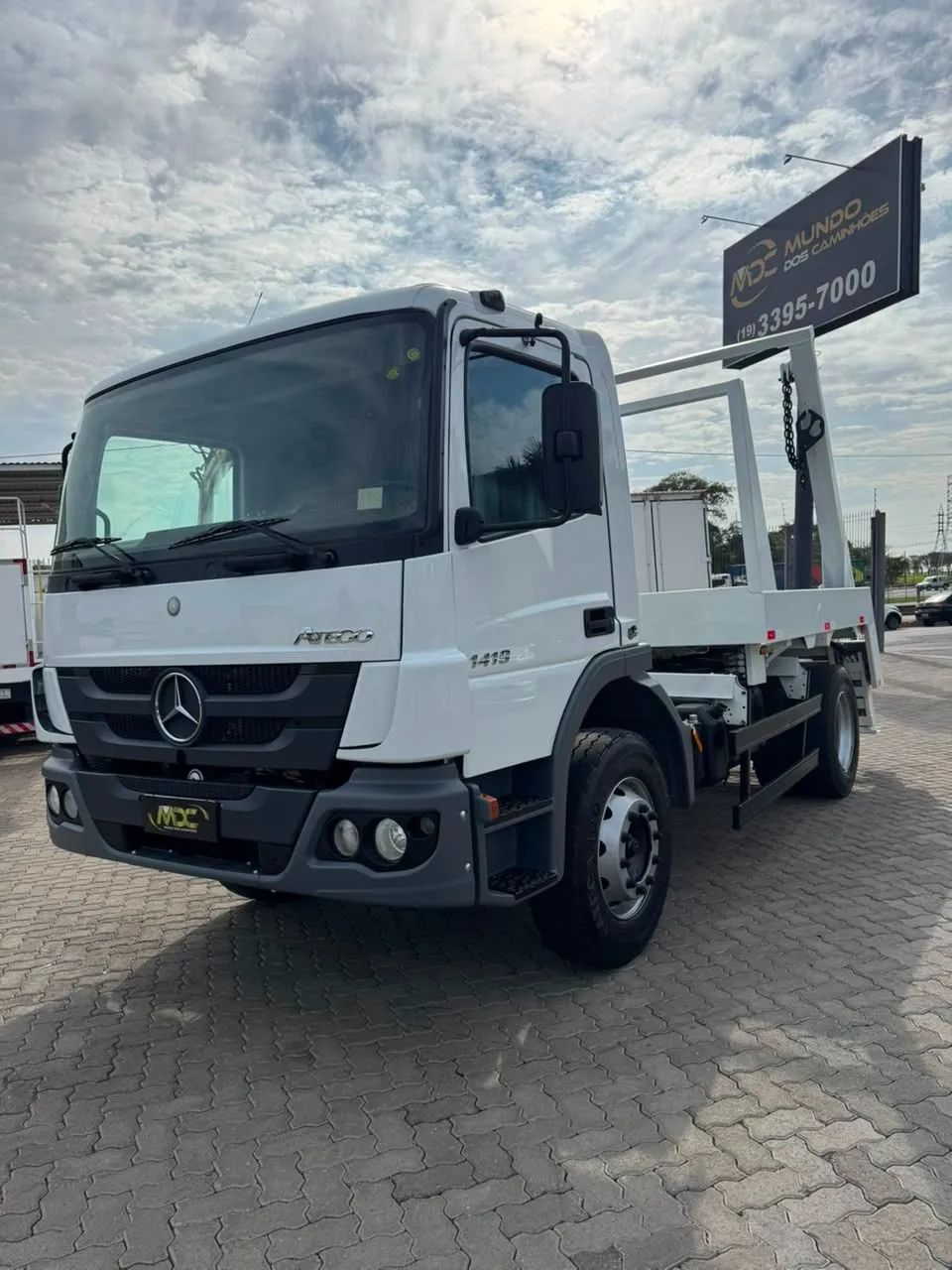MB ATEGO 1419 - POLIGUINDASTE SIMPLES 