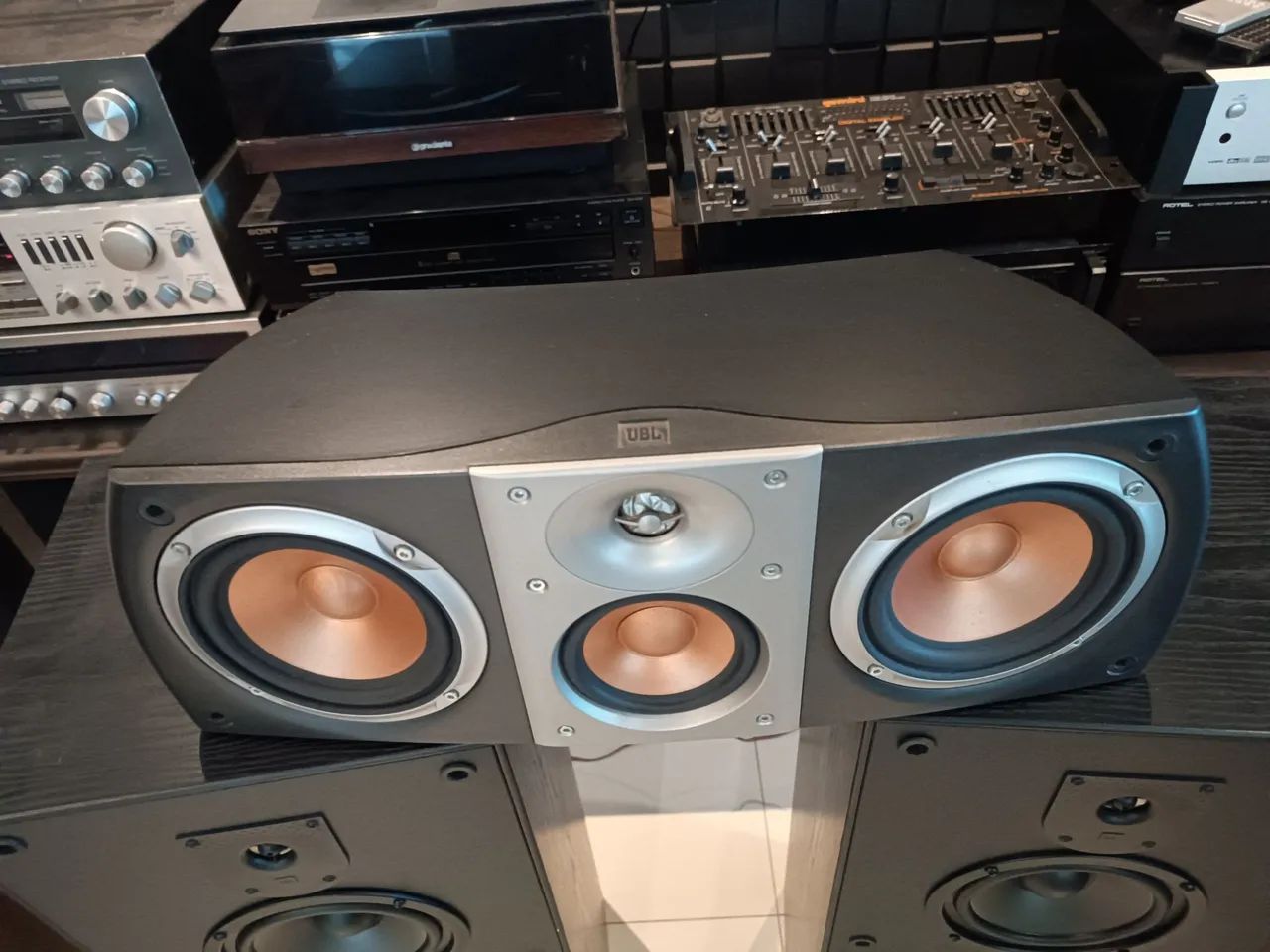 Caixa acústicas Central Studio Series JBL - Foto 3