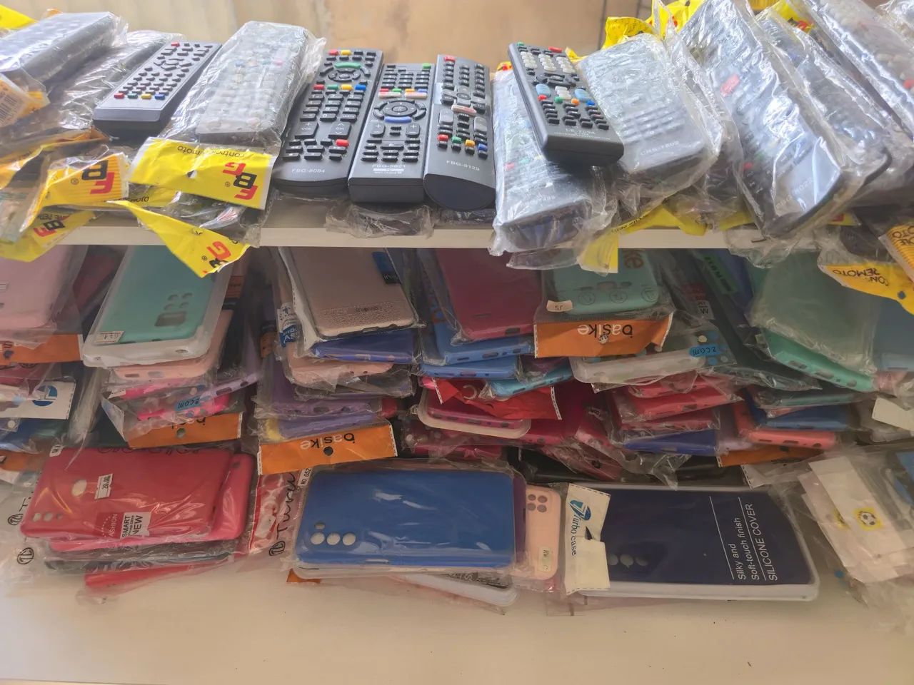Lote de capas e controles  - Foto 4