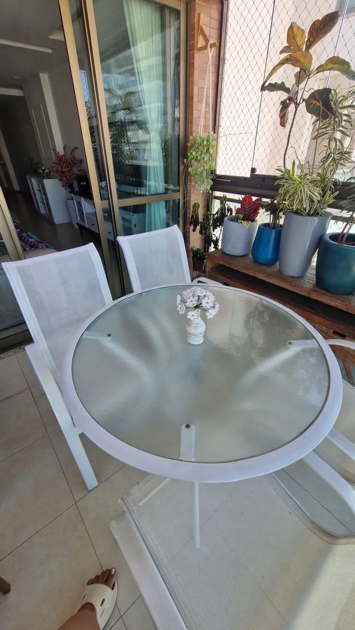 Conjunto de mesa e 3 cadeiras - Foto 2