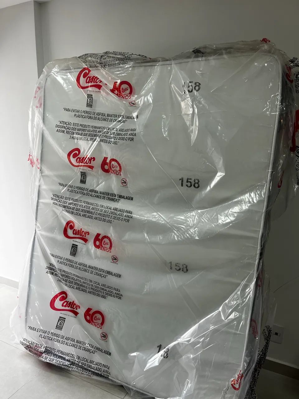 Colchão QUEEN Hibrido Innovation Plus MUITO NOVO