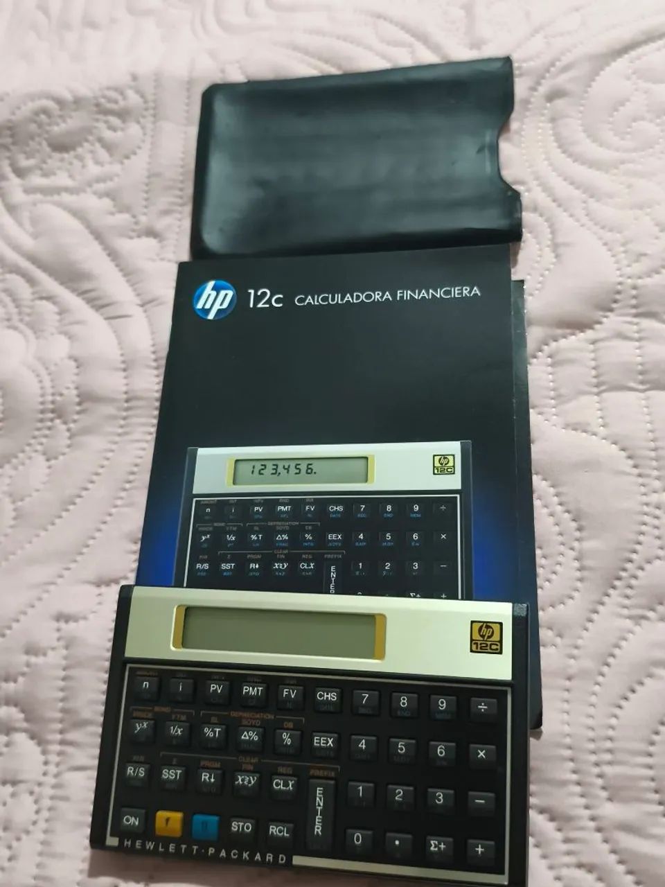 HP 12C CALCULATOR "ALMOST NEW"