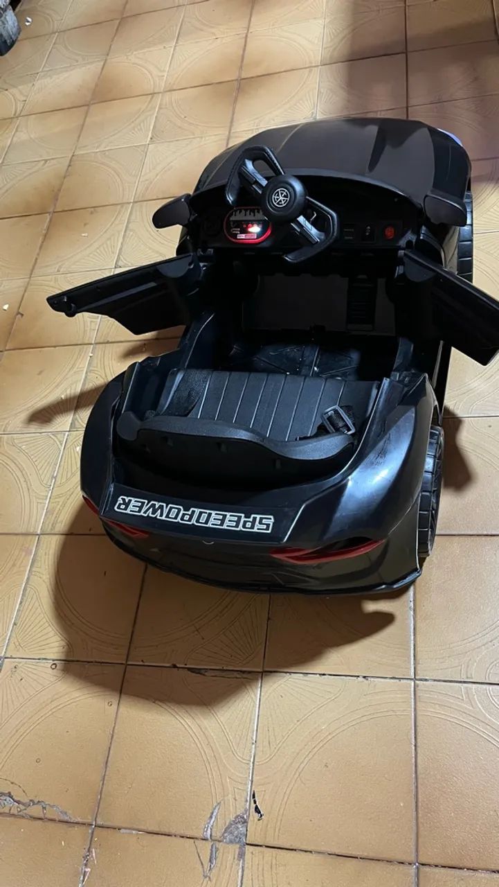 Carro infantil elétrico super conservado - Foto 4