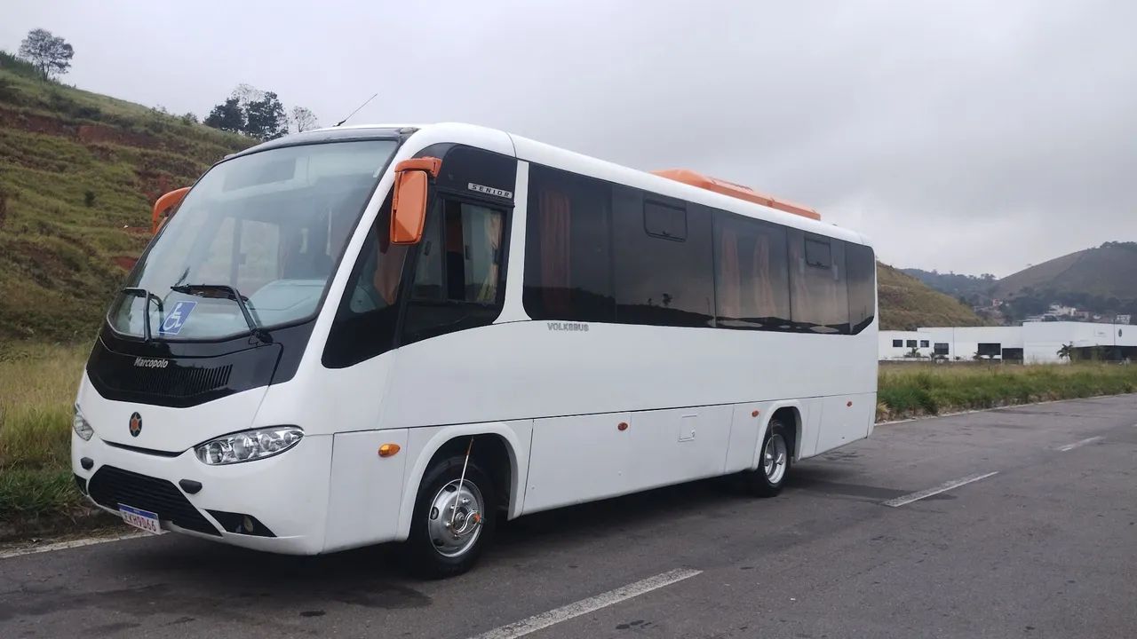 Micro ônibus sênior impecável 