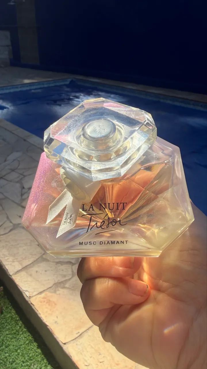 Perfume tressor 