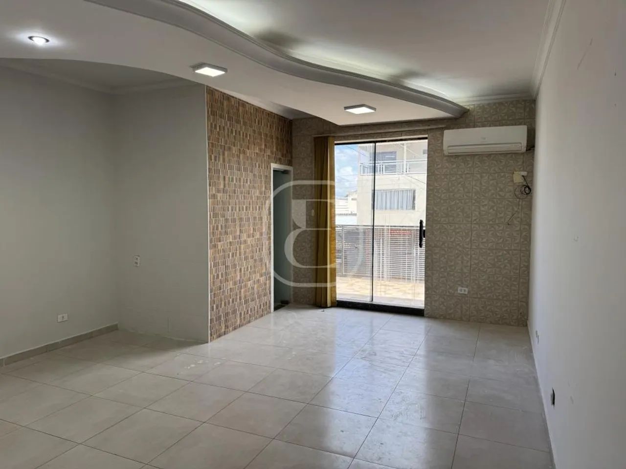 Sala para locação 103 norte