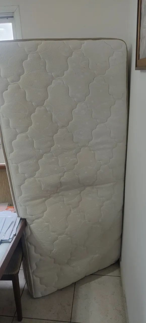 Box e cama em bom estado espanhol. - Foto 2