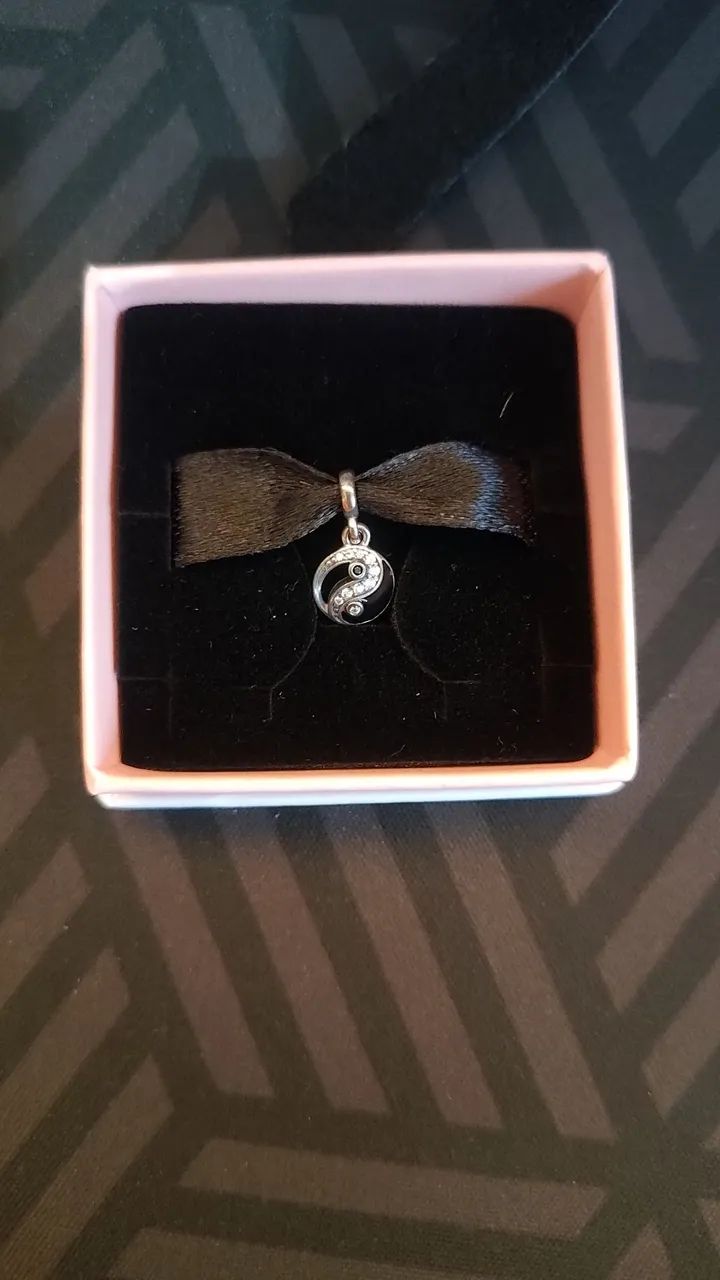 Pandora Original Mini Charm Prata Pendente Yin e Yang Brilhante
