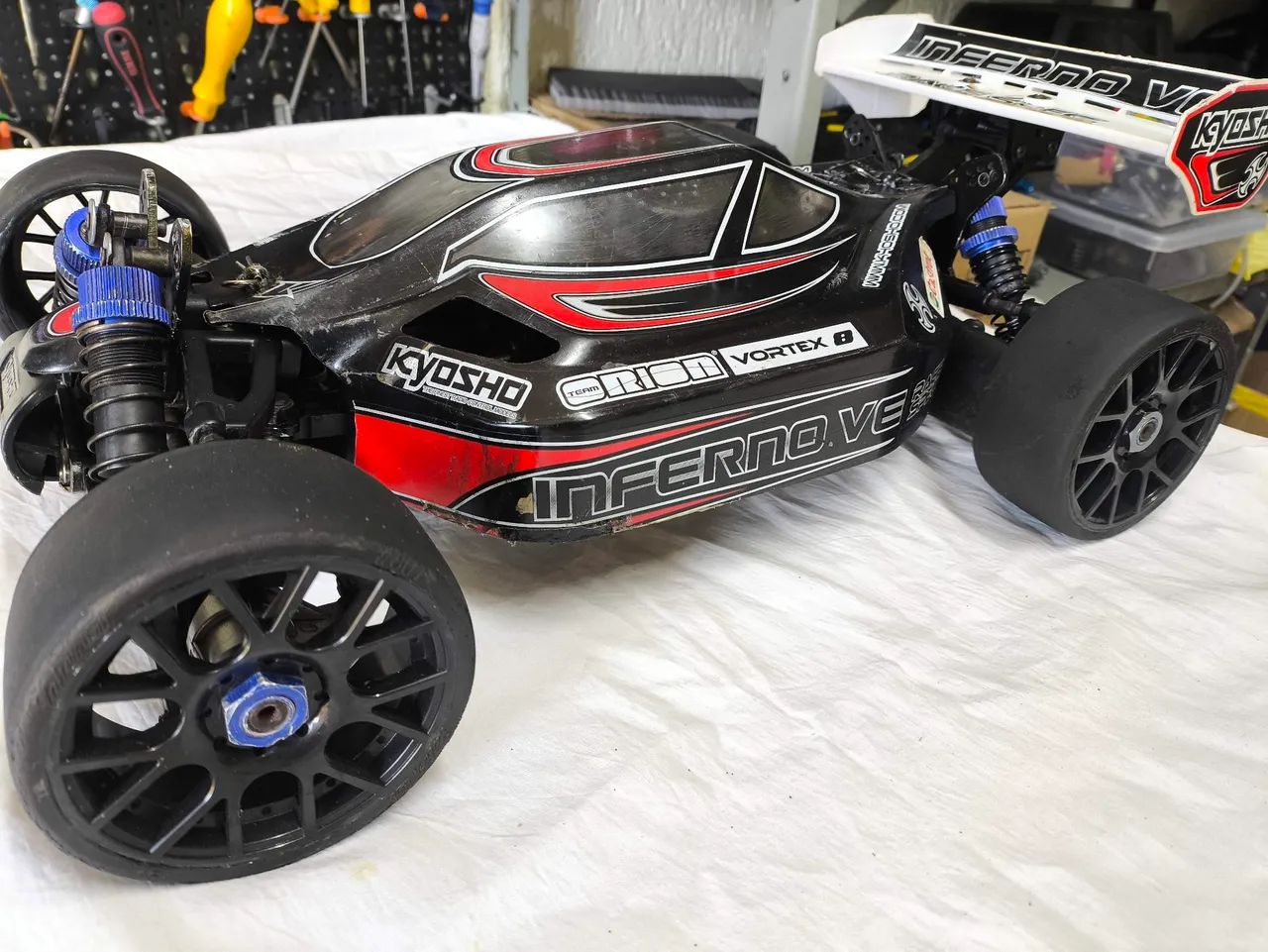 Chassi Automodelo 1/8 Elétrico: Kyosho Inferno VE (Race Spec)