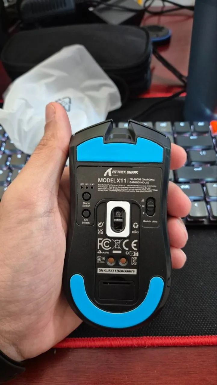 (LACRADO) - Mouse Attack Shark X11 - Tri Mode com dock de carregamento - Foto 3