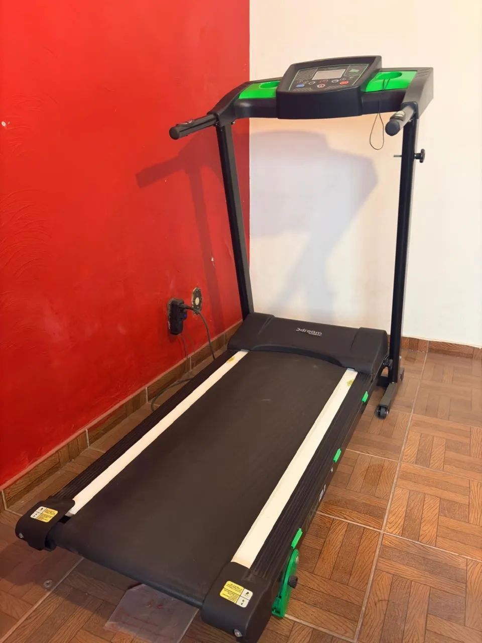 Vende-se esteira nova - Foto 5