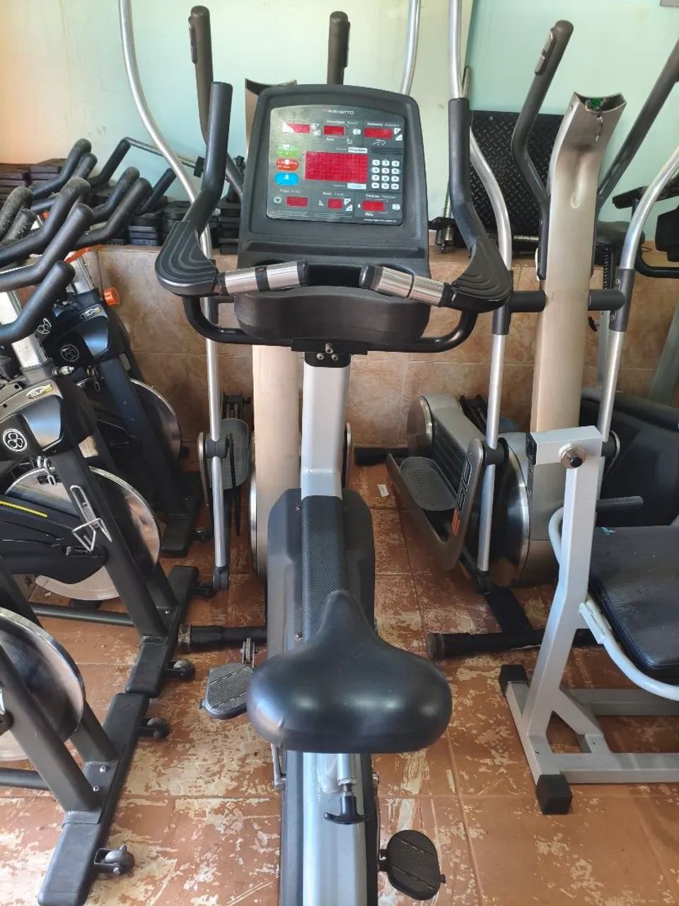EQUIPAMENTOS SEM DISPLAY ACADEMIA ... - Foto 4