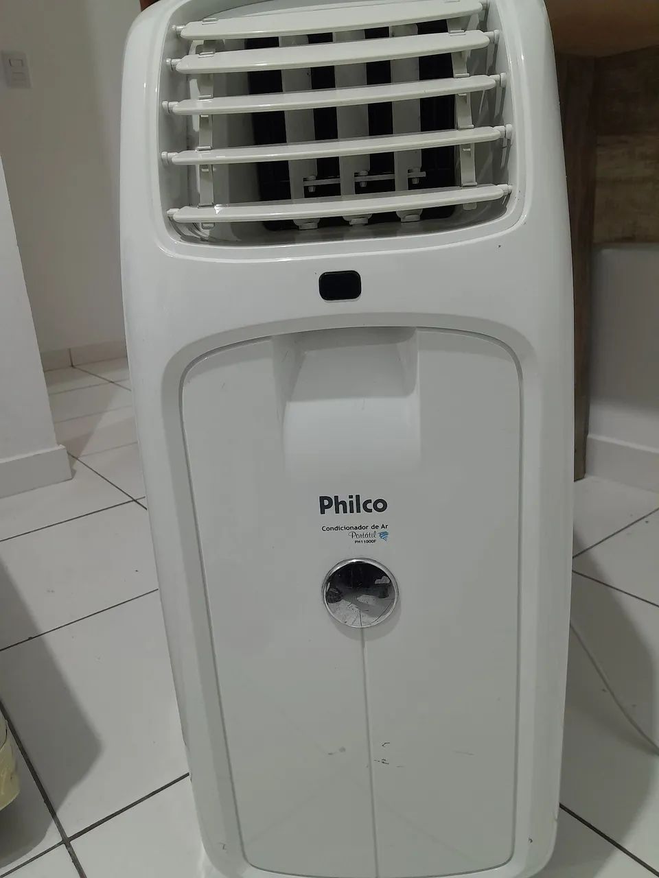 Ar-condicionado portátil Philco PH11000F funcionando - sem mangueira e controle