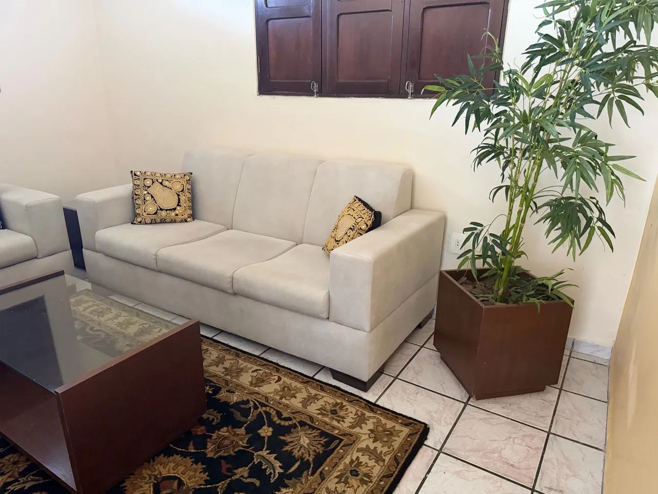 Estofado completo com mesa de centro e mesas laterais  - Foto 3