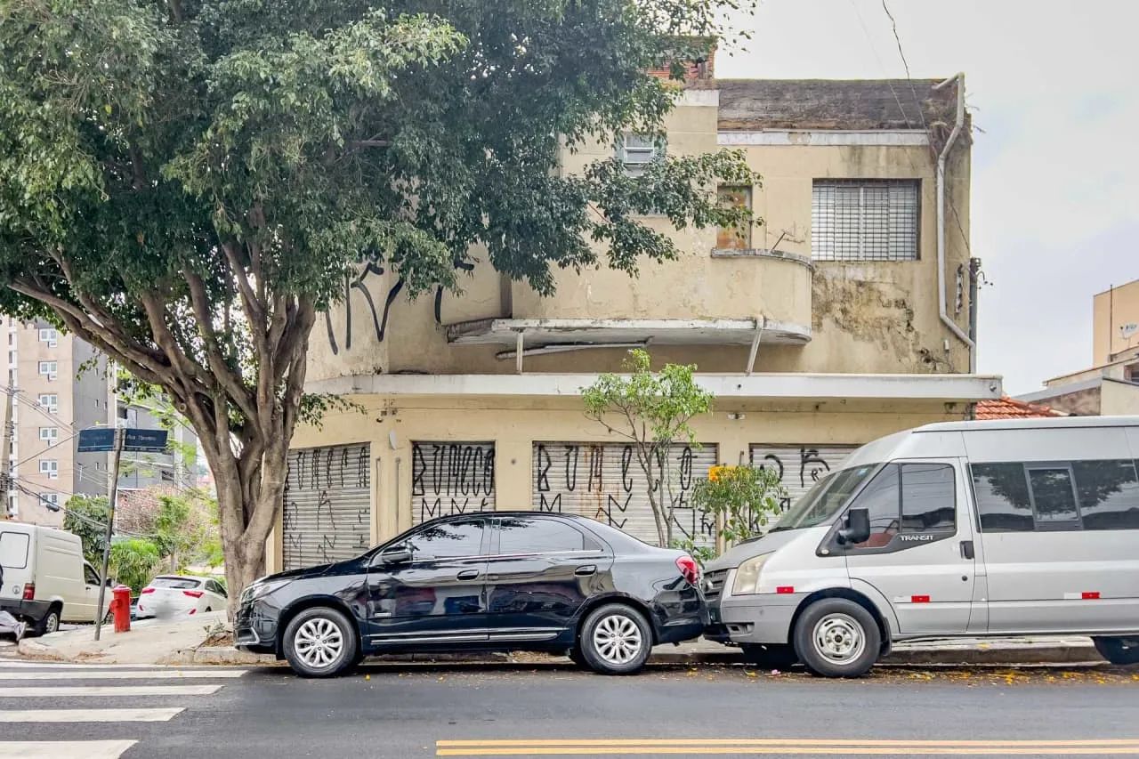 Loja na Rua Tonelero, 561  700 m² - Foto 2