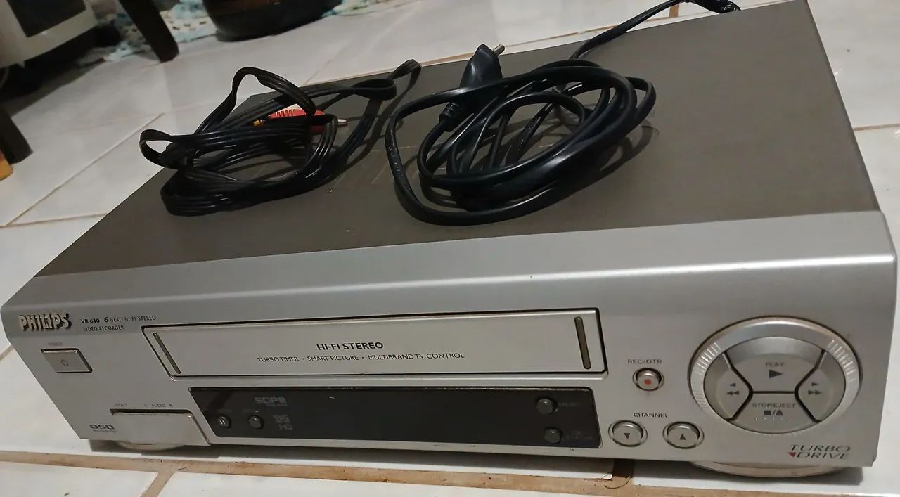 Vídeo Casste Philips VR-610 - DVD, Blu-Ray e Vídeo Cassete