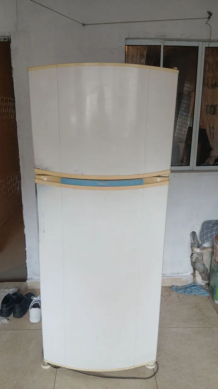 Vendo geladeira usada funcionando  - Foto 5