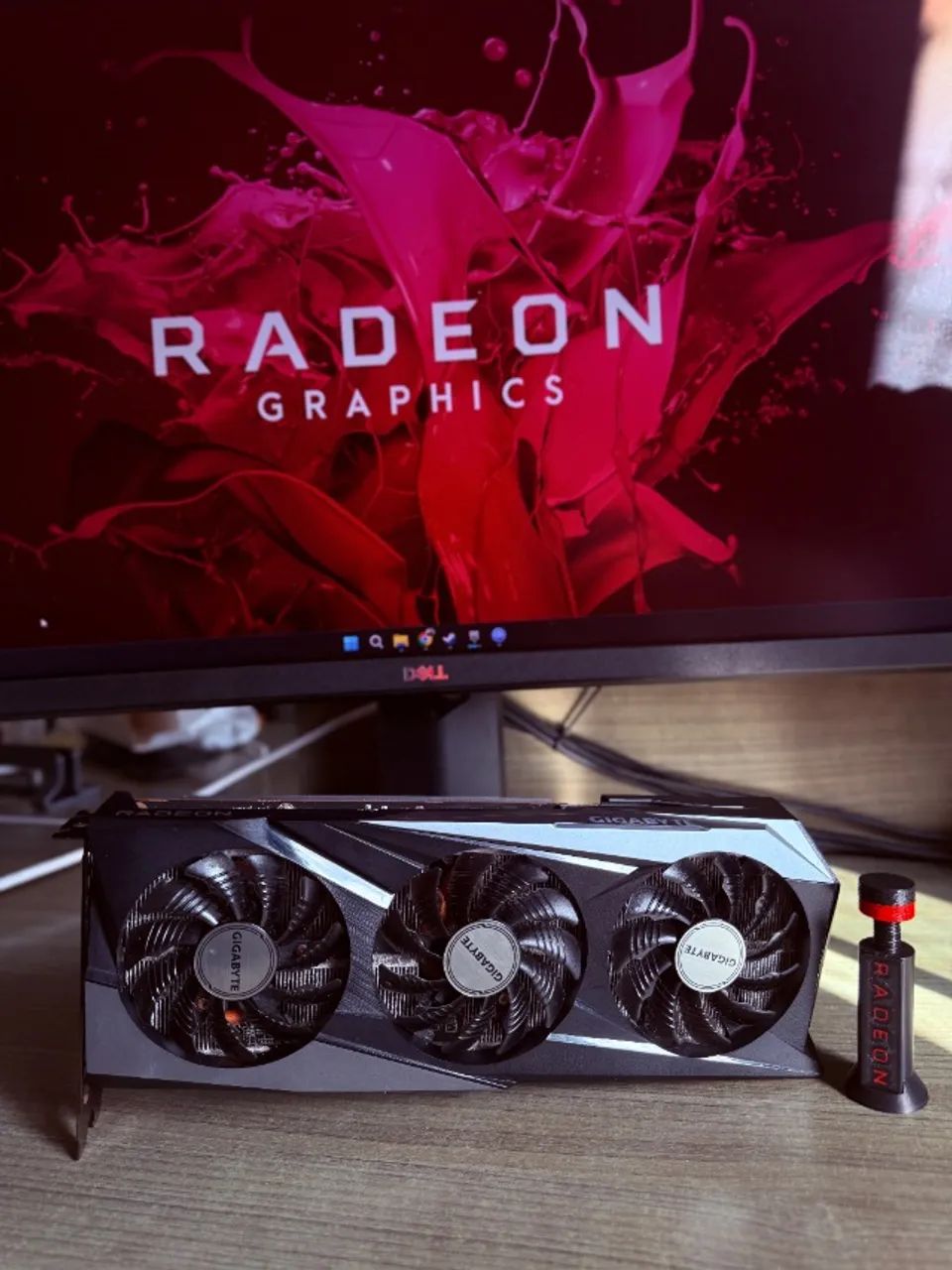 Placa de video Gigabyte AMD RX 7600 - Foto 2
