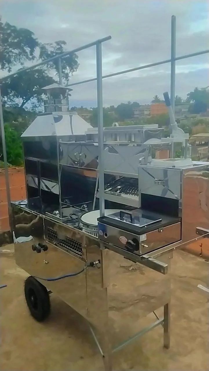 Carrinho 3 dias de uso só vem com toldo ainda 