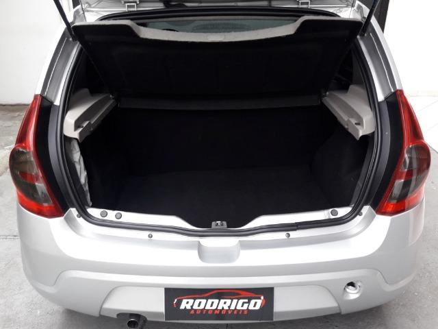 Renault Sandero Exp 1.0 - 2010 - Foto 12