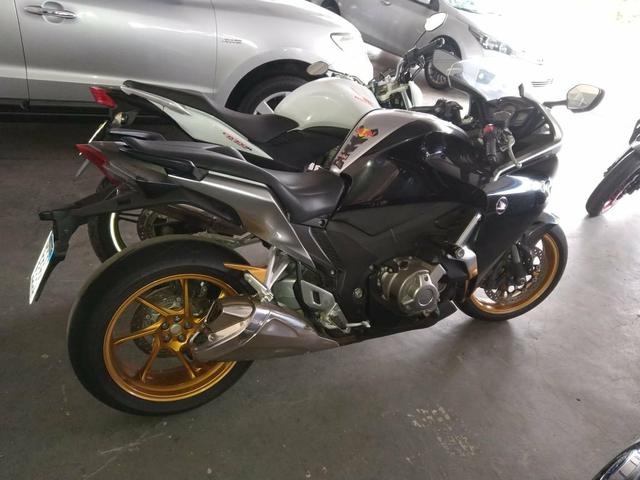 Honda VFR 1200 - Foto 4